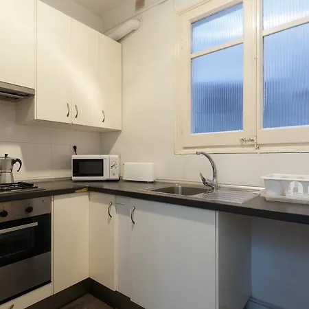 Apartment Diagonal 2 *